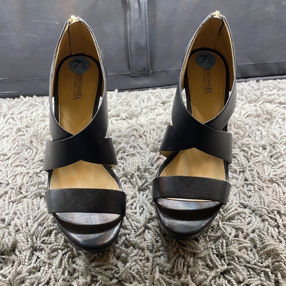 Michael Kors wedges size 7.5 - Picture 2 of 4